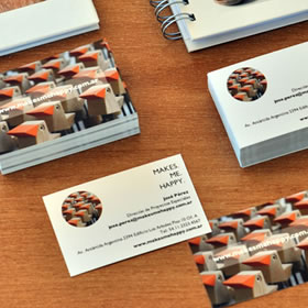 Tarjetas personales, invitaciones y postales