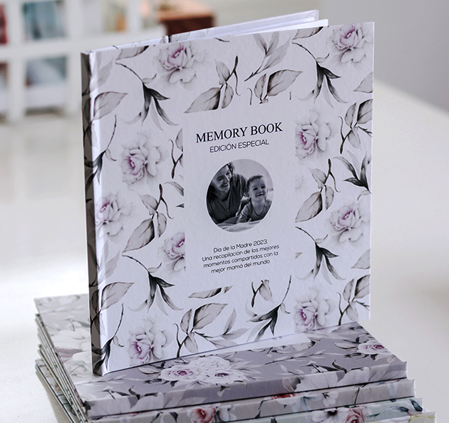 Fotolibro para el Da de la Madre - Flores Lidia